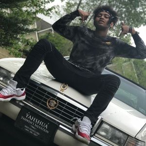 Meet your Posher, Daniel